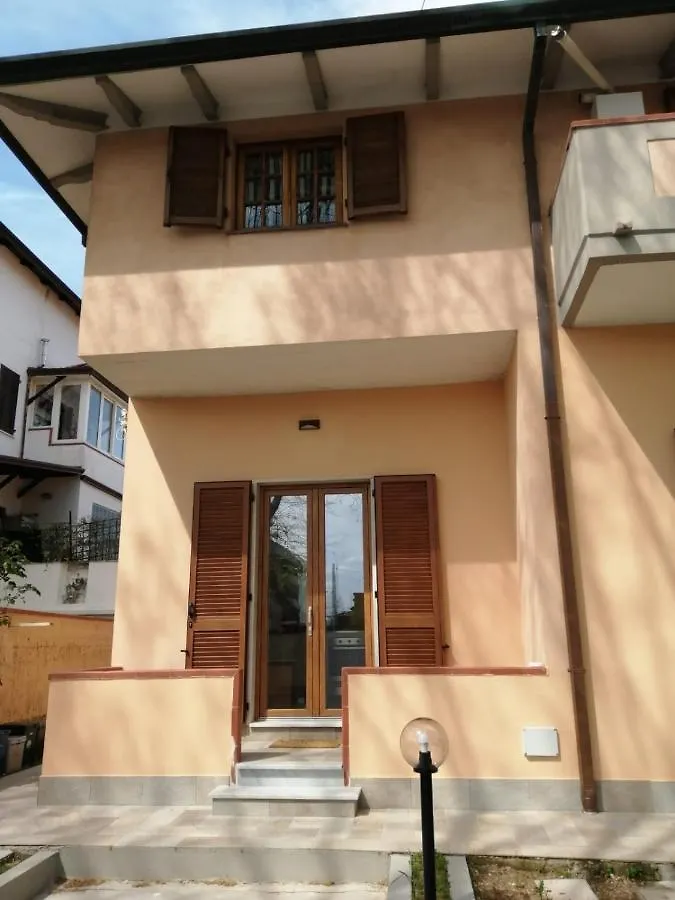 Maresol Apartment Carrara